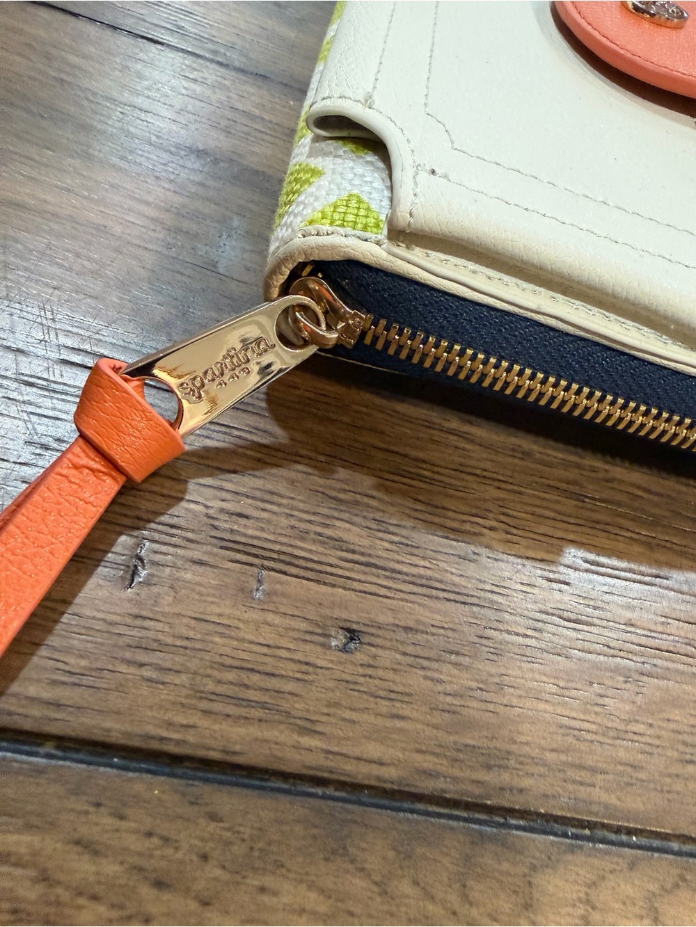 Spartina 449 Cream, Orange & Lime Crossbody Wallet like new - Picture 3 of 8